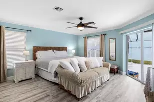 5701 Riverside Dr, Cape Coral, FL 33904 - Photo 13