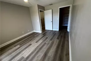 2226 Arbour Walk Cir, Naples, FL 34109 - Photo 9