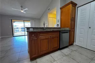 2226 Arbour Walk Cir, Naples, FL 34109 - Photo 3