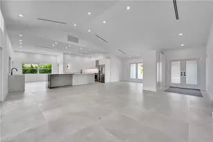 2517 Kings Lake Blvd, Naples, FL 34112 - Photo 5