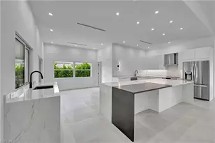 2517 Kings Lake Blvd, Naples, FL 34112 - Photo 9