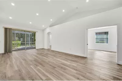 7488 Berkshire Pines Dr, Naples, FL 34104 - Photo 5