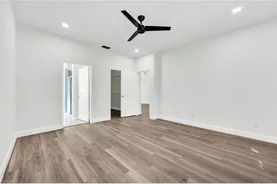 7488 Berkshire Pines Dr, Naples, FL 34104 - Photo 15