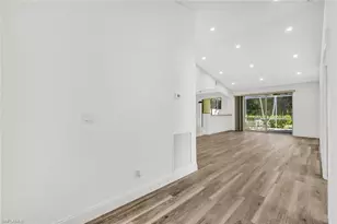 7488 Berkshire Pines Dr, Naples, FL 34104 - Photo 3