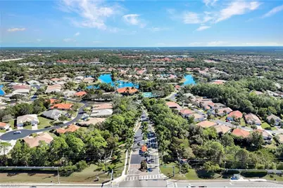 7488 Berkshire Pines Dr, Naples, FL 34104 - Photo 29