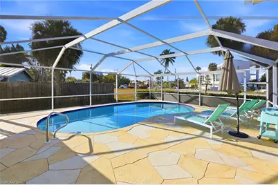 1159 Holiday Ln E, Naples, FL 34104 - Photo 39