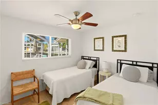 1159 Holiday Ln E, Naples, FL 34104 - Photo 27