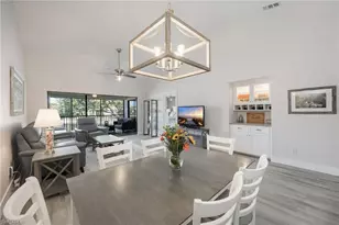 525 Lake Louise Cir, Naples, FL 34110 - Photo 5