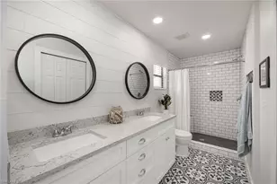 525 Lake Louise Cir, Naples, FL 34110 - Photo 13