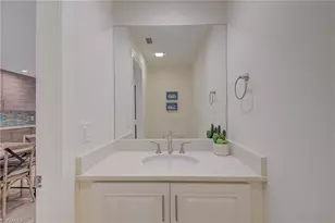 1070 6th St S, Naples, FL 34102 - Photo 23