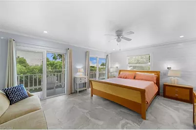 1360 Chesapeake Ave, Naples, FL 34102 - Photo 17