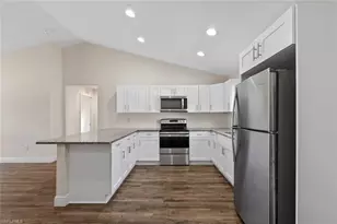 9018 Penny Cir, Labelle, FL 33935 - Photo 5