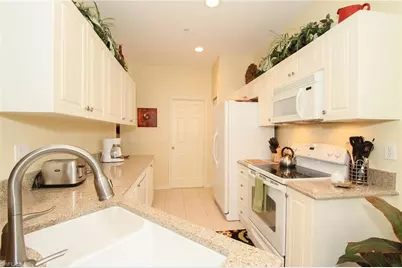 4615 Hawks Nest Dr #B-201, Naples, FL 34114 - Photo 7