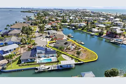 675 Randy Ln, Fort Myers Beach, FL 33931 - Photo 7