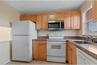 225 Turtle Lake Ct #209, Naples, FL 34105 - Photo 9