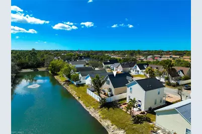 150 Leawood Cir, Naples, FL 34104 - Photo 17