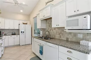 468 Capri Ct, Marco Island, FL 34145 - Photo 27