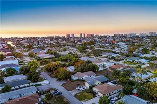 585 100th Ave N, Naples, FL 34108 - Photo 29