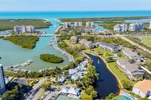 320 Horse Creek Dr, Naples, FL 34110 - Photo 27