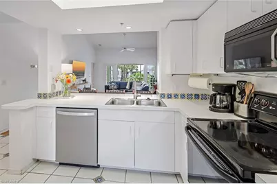 433 2nd St S #B-202, Naples, FL 34102 - Photo 15