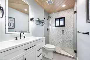 27234 Jolly Roger Ln, Bonita Springs, FL 34135 - Photo 17