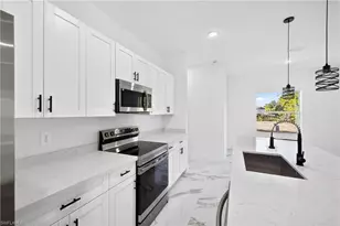 763 Cadis St E, Lehigh Acres, FL 33974 - Photo 9