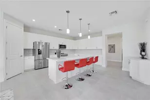 303 Indies Dr W, Naples, FL 34114 - Photo 7