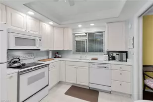 4150 Crayton Rd, Naples, FL 34103 - Photo 9