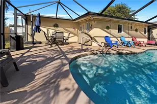 707 NE 16th Pl, Cape Coral, FL 33909 - Photo 17