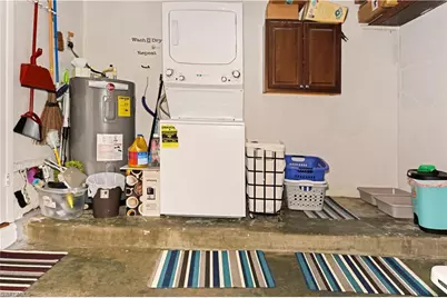 707 NE 16th Pl, Cape Coral, FL 33909 - Photo 13