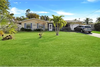 707 NE 16th Pl, Cape Coral, FL 33909 - Photo 1