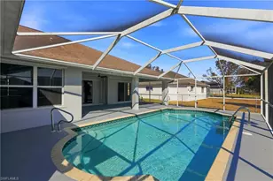 410 SE 7th St, Cape Coral, FL 33990 - Photo 43