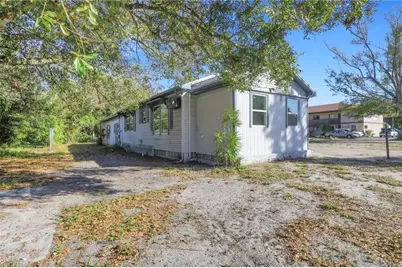 2933 Jackson St, Fort Myers, FL 33901 - Photo 3