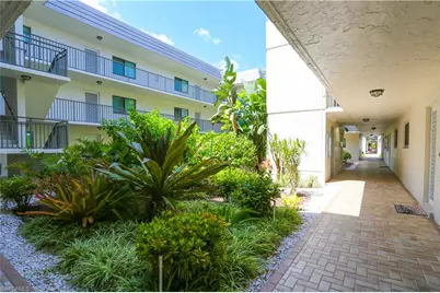 788 Park Shore Dr #D27, Naples, FL 34103 - Photo 9