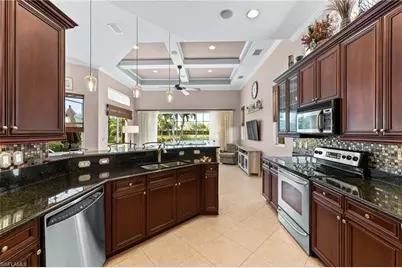 7875 Valencia Ct, Naples, FL 34113 - Photo 7