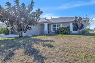 1808 Tropicana Parkway W, Cape Coral, FL 33993 - Photo 3