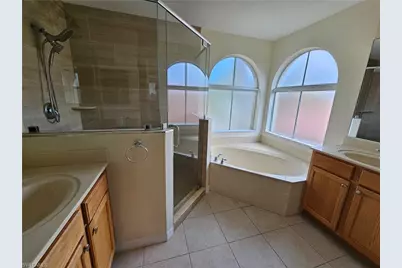 2084 Par Dr, Naples, FL 34120 - Photo 7