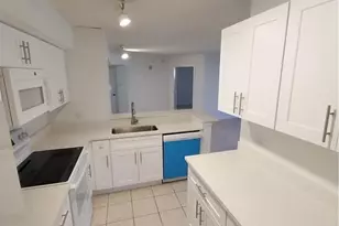 8950 Colonnades Ct E, Bonita Springs, FL 34135 - Photo 9