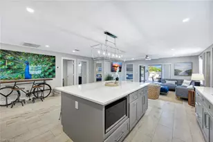 761 99th Ave N, Naples, FL 34108 - Photo 5