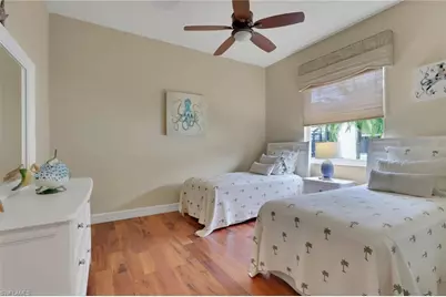 383 Cypress Way W, Naples, FL 34110 - Photo 17