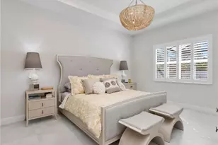9252 Cayman Dr, Naples, FL 34114 - Photo 5