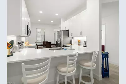 501 Robin Hood Cir #101, Naples, FL 34104 - Photo 5