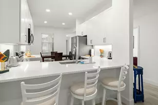 501 Robin Hood Cir, Naples, FL 34104 - Photo 5