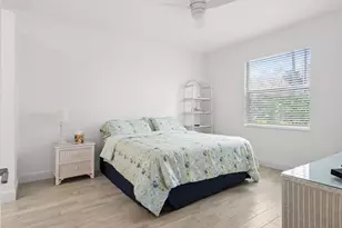 501 Robin Hood Cir, Naples, FL 34104 - Photo 11