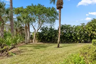 501 Robin Hood Cir, Naples, FL 34104 - Photo 21