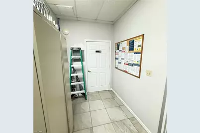 2650 Airport Rd S #B, Naples, FL 34112 - Photo 7