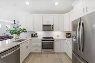 7733 Jacaranda Ln, Naples, FL 34114 - Photo 11