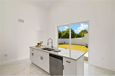 840 Carpenter St E, Lehigh Acres, FL 33974 - Photo 13