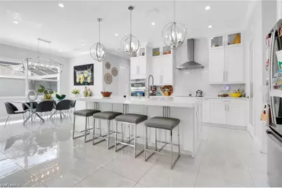 1086 21st St SW, Naples, FL 34117 - Photo 11