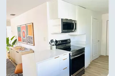 555 14th St N, Naples, FL 34102 - Photo 13